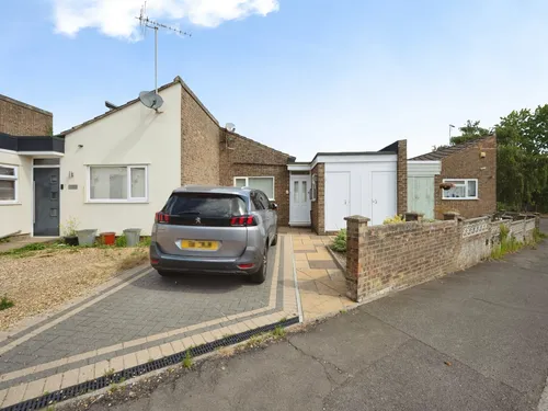 Knaves Hill, Linslade, Leighton Buzzardphoto