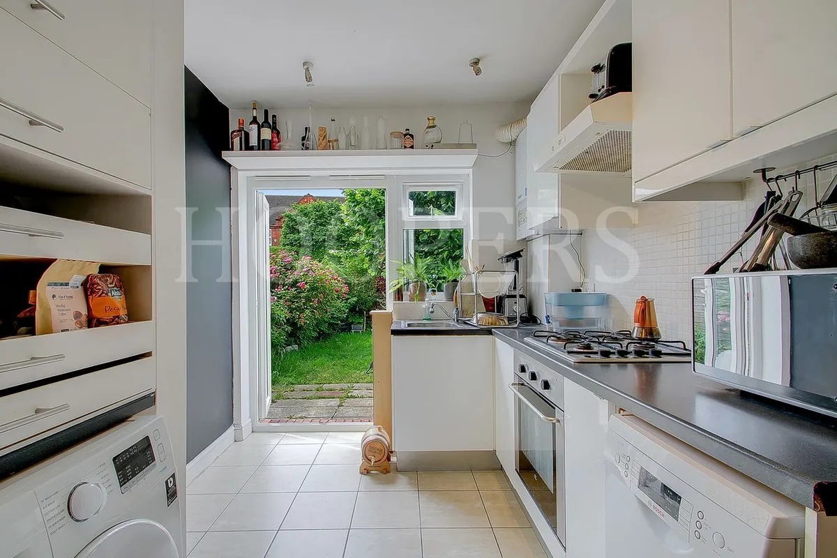 Newton Road, London, NW2