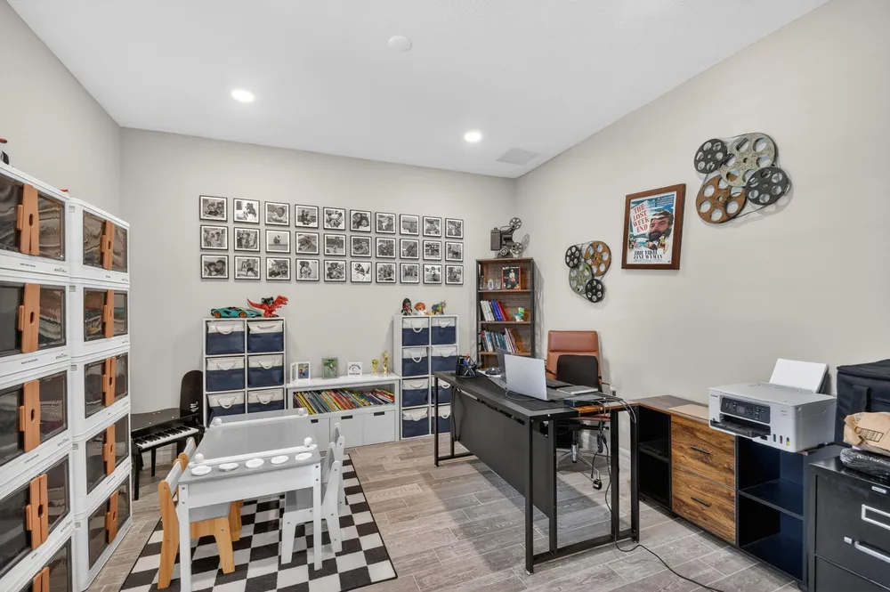 8433 Vaulting Dr, Lake Worth Beach, FL 33467