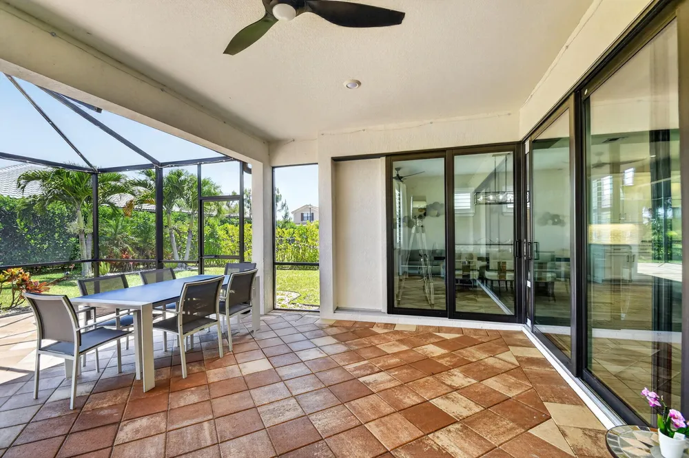 8433 Vaulting Dr, Lake Worth Beach, FL 33467