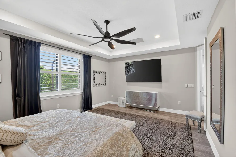 8433 Vaulting Dr, Lake Worth Beach, FL 33467