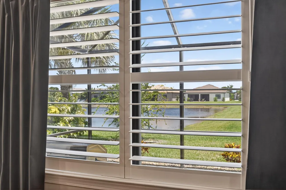 8433 Vaulting Dr, Lake Worth Beach, FL 33467
