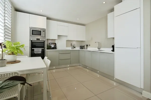 Western Road, Brighton, East Sussex, BN1