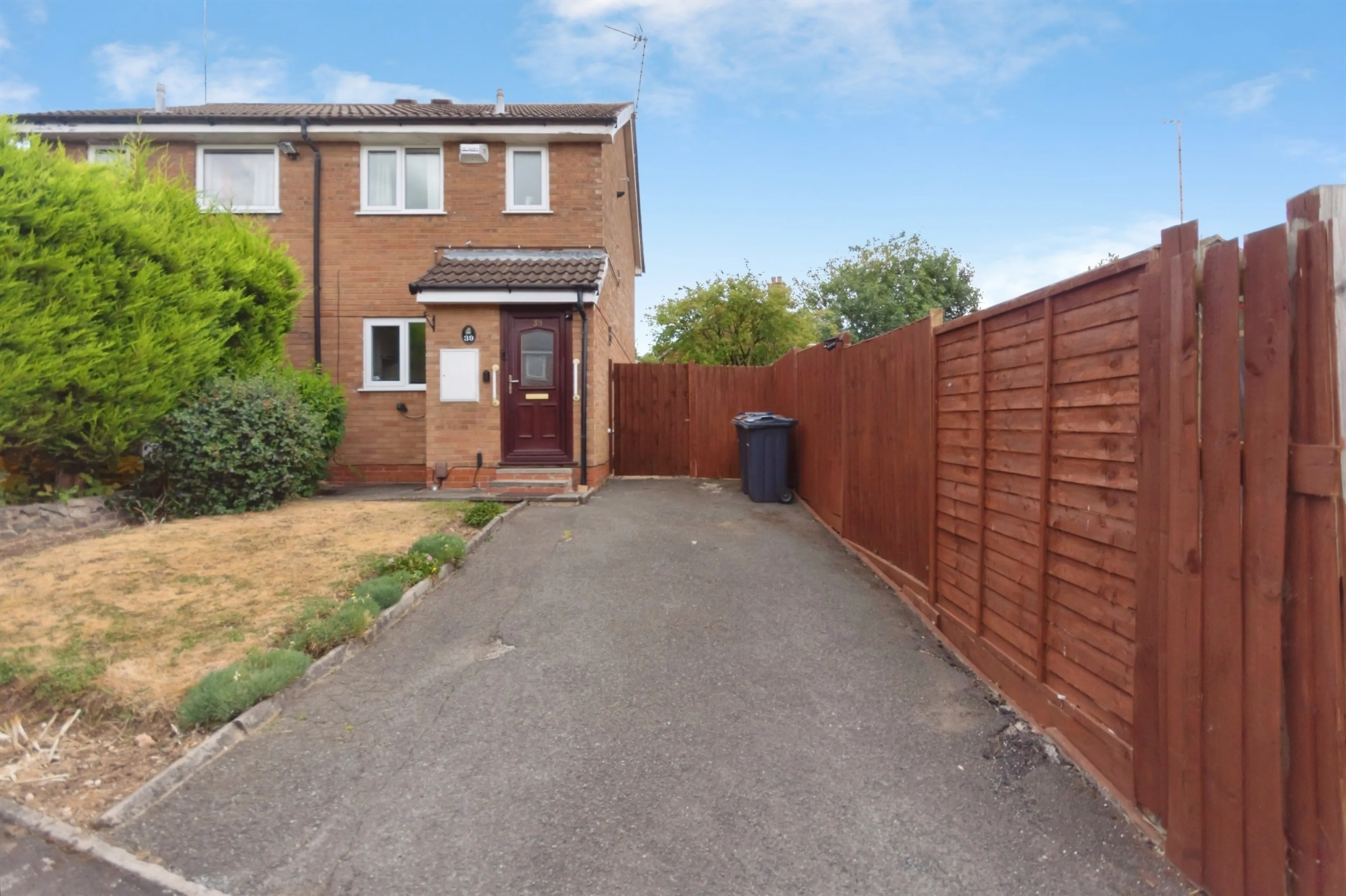 Property photo 0