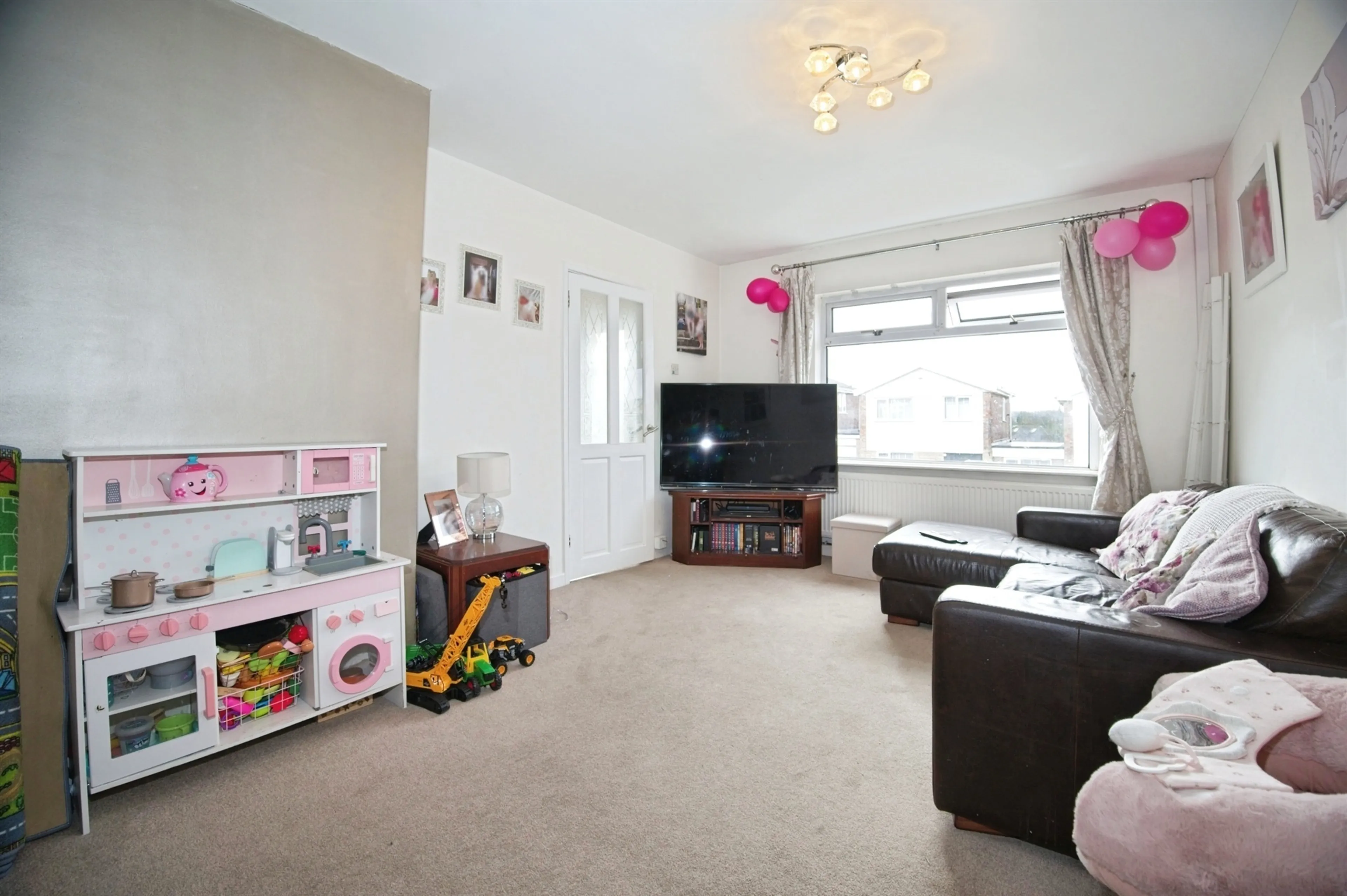 Property at Lowerdale Drive, Llantrisant, Pontyclun