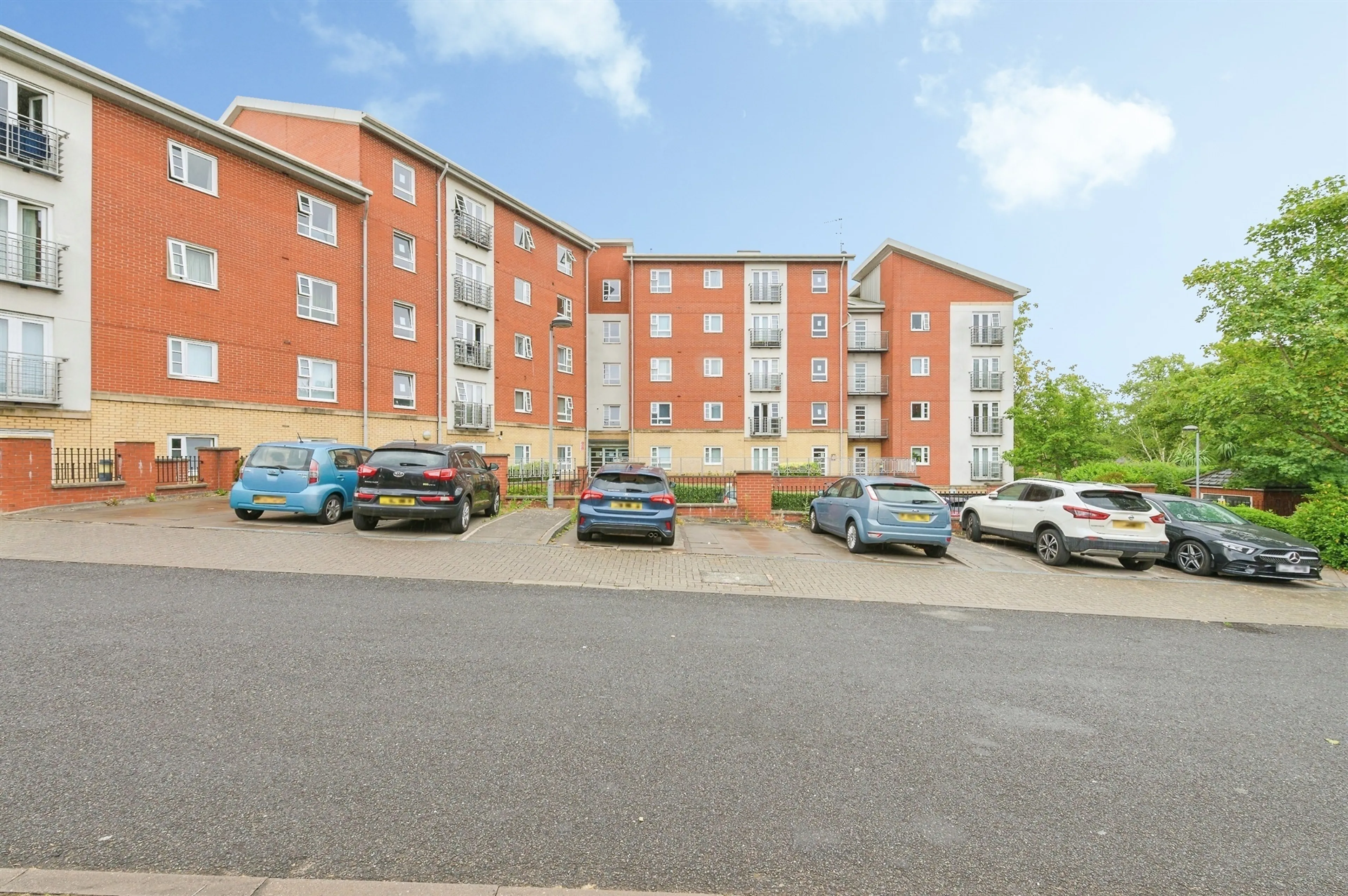 Property photo 0