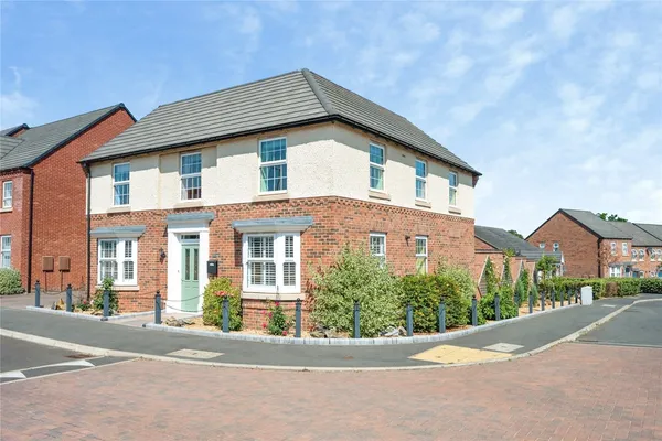 Jakeman Way, Warwick, Warwickshire, CV34