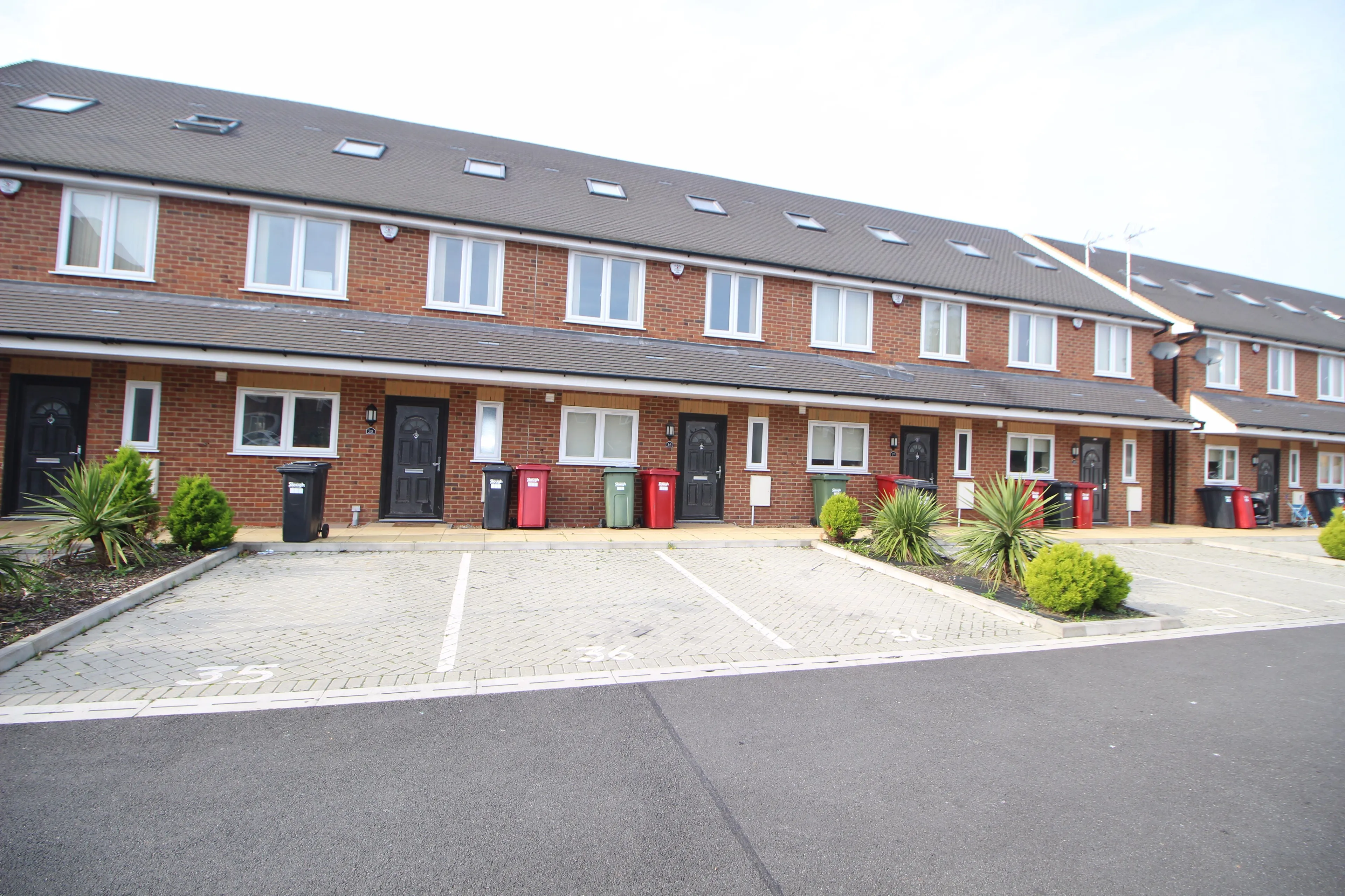 Property at Reet Gardens, Slough, Berkshire, SL1