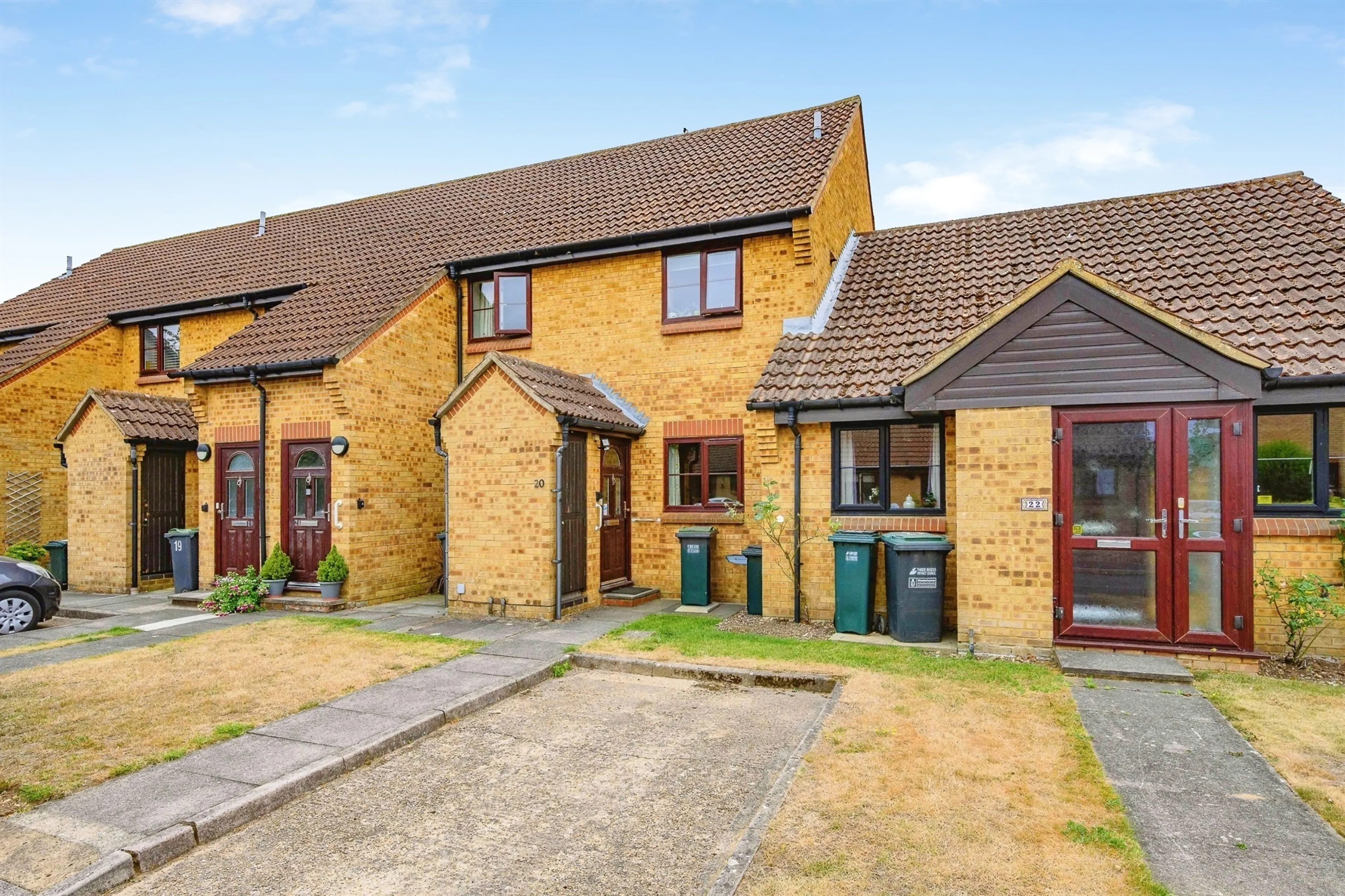 Property photo 0