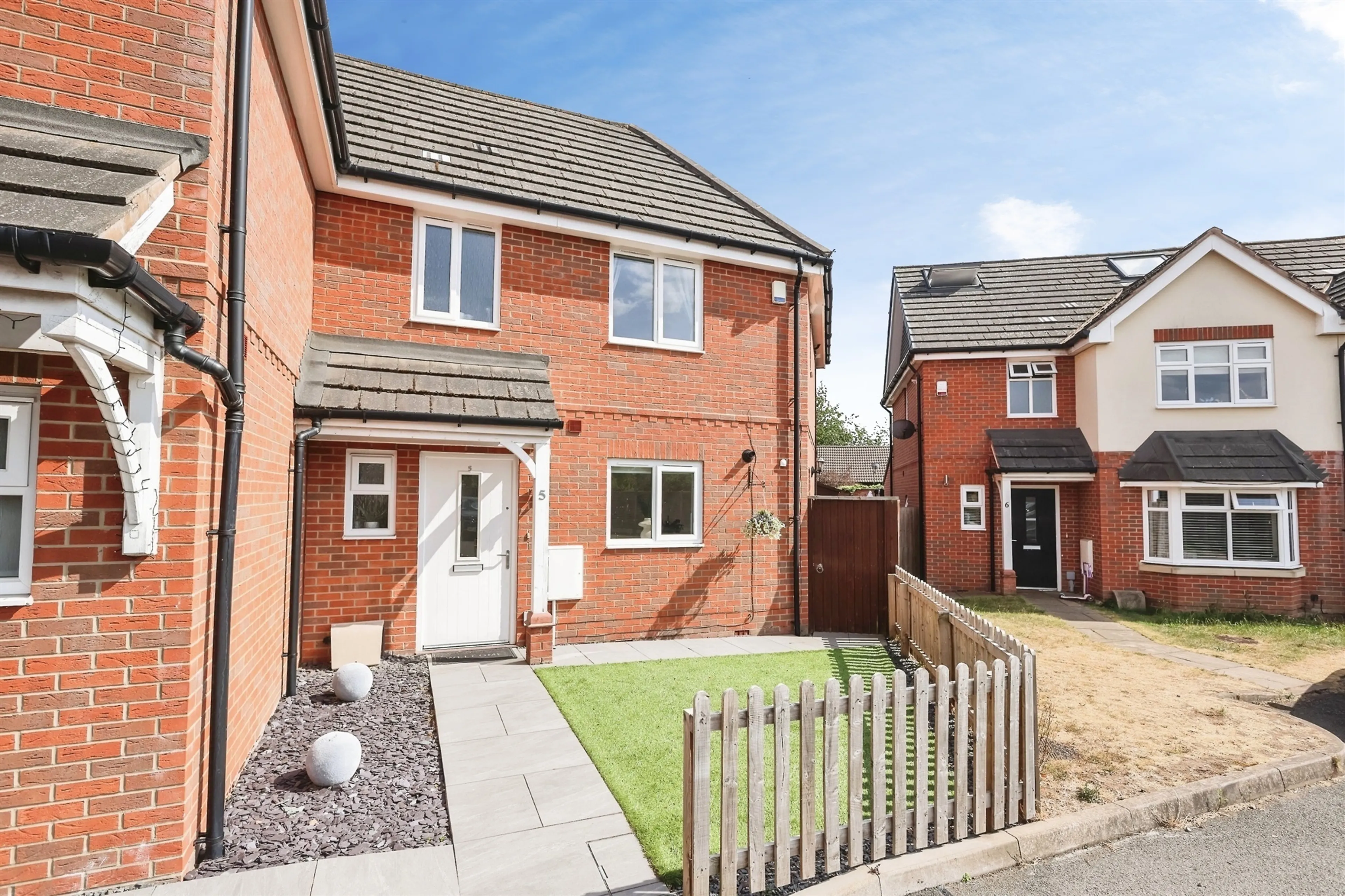Property photo 0