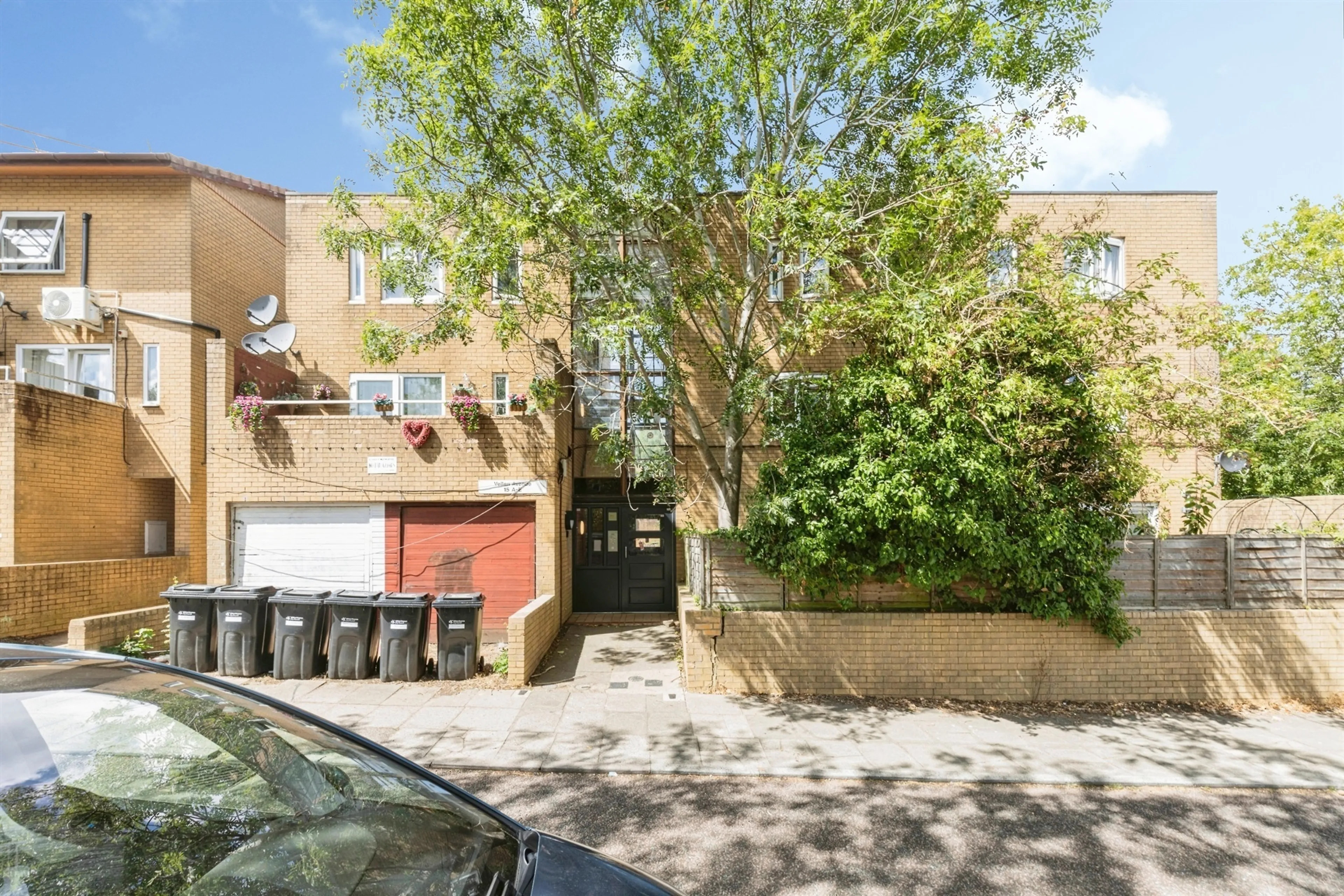 Property photo 0