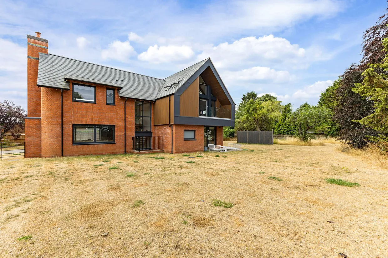 The Collection, Clifford Chambers, CV37 photo 9