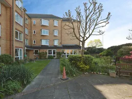 Cassio Road, WATFORD photo