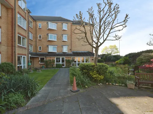 Cassio Road, WATFORDphoto