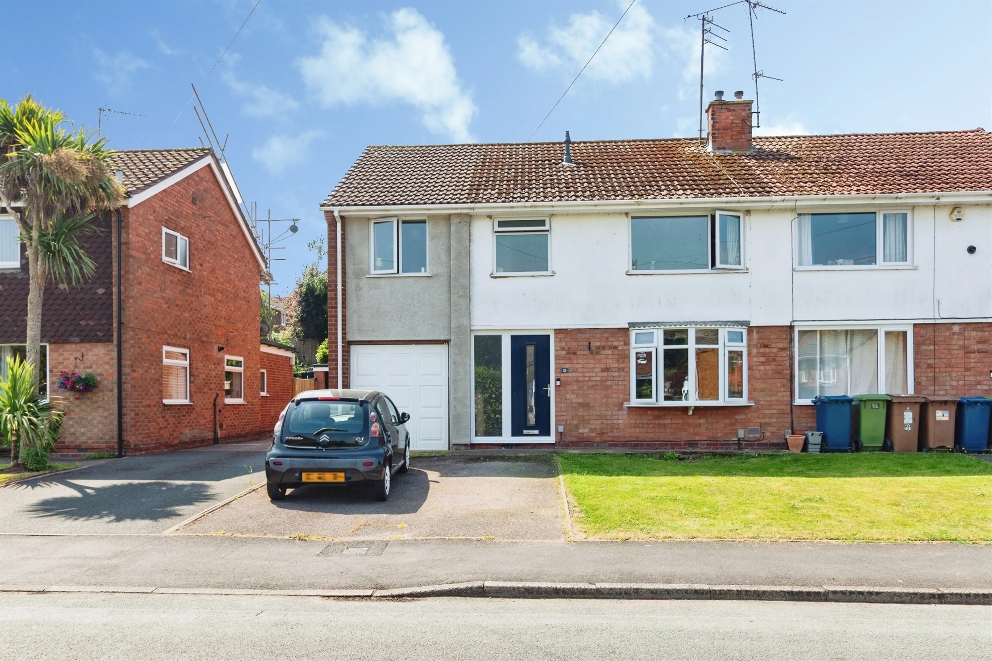 Property photo 0