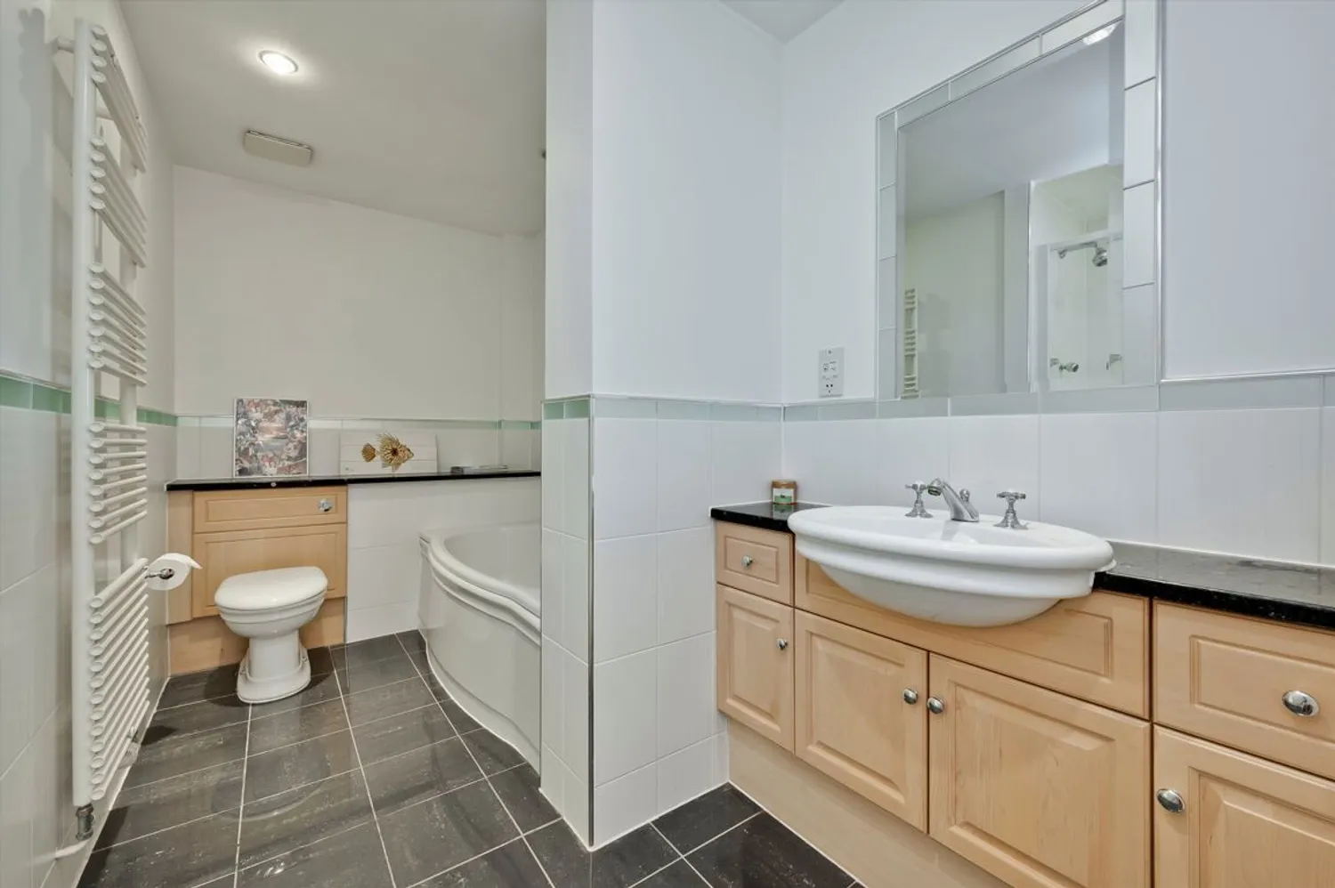 Ockham Lane, Cobham, KT11 photo 8