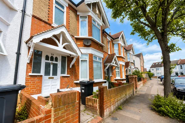 Alexandra Road, South Woodford, E18
