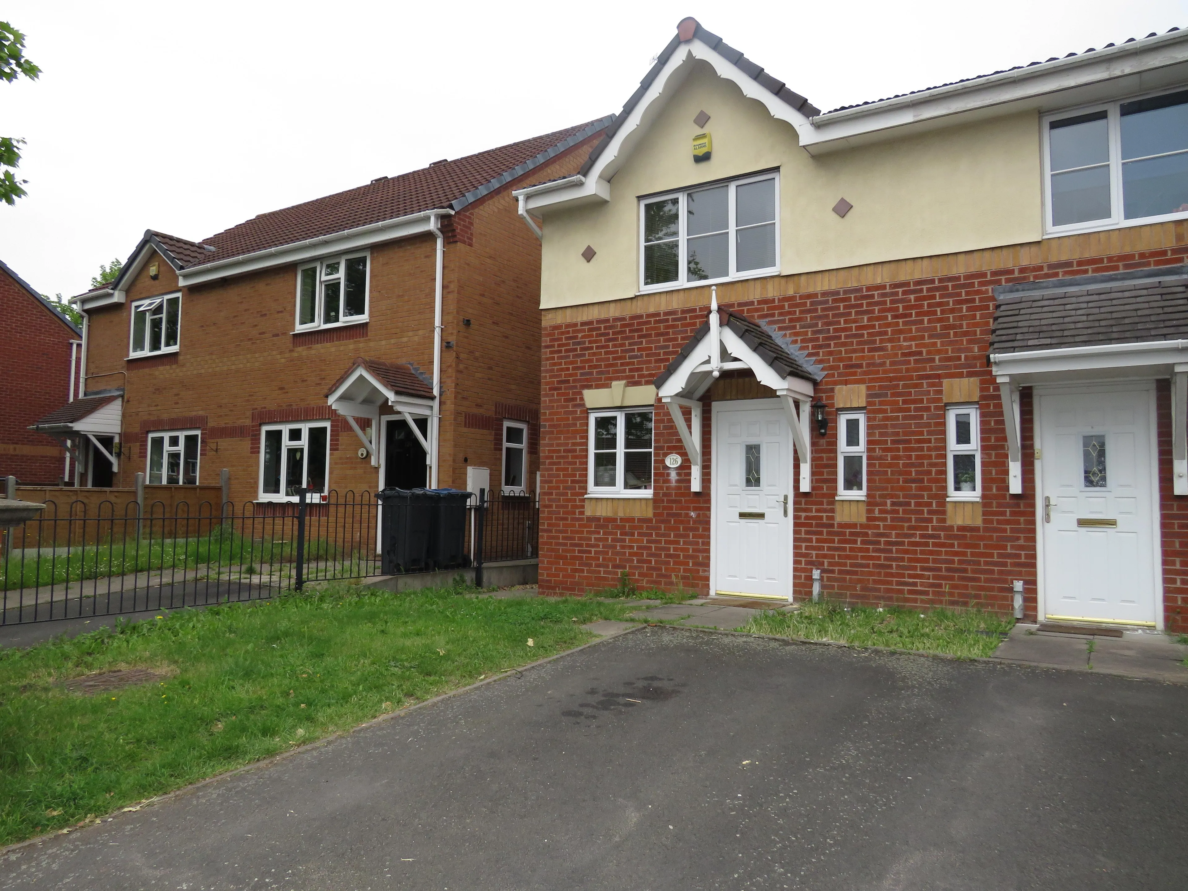 Property photo 0
