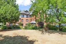 Lawnsmead Gardens, Newport Pagnell