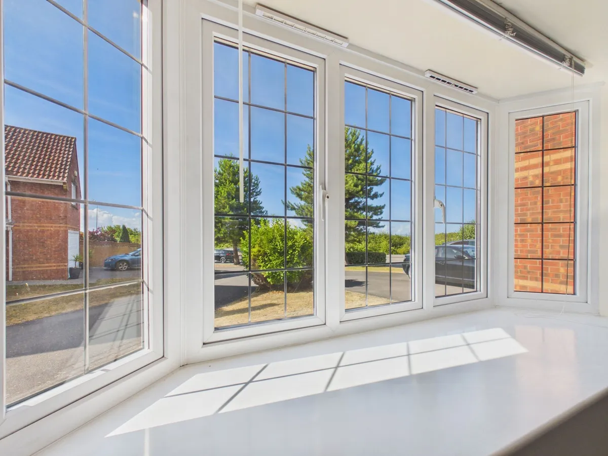 Heol Y Pentir, Rhoose CF62