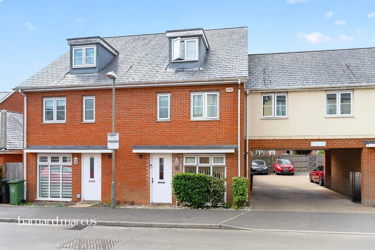 Parritt Road, Redhill