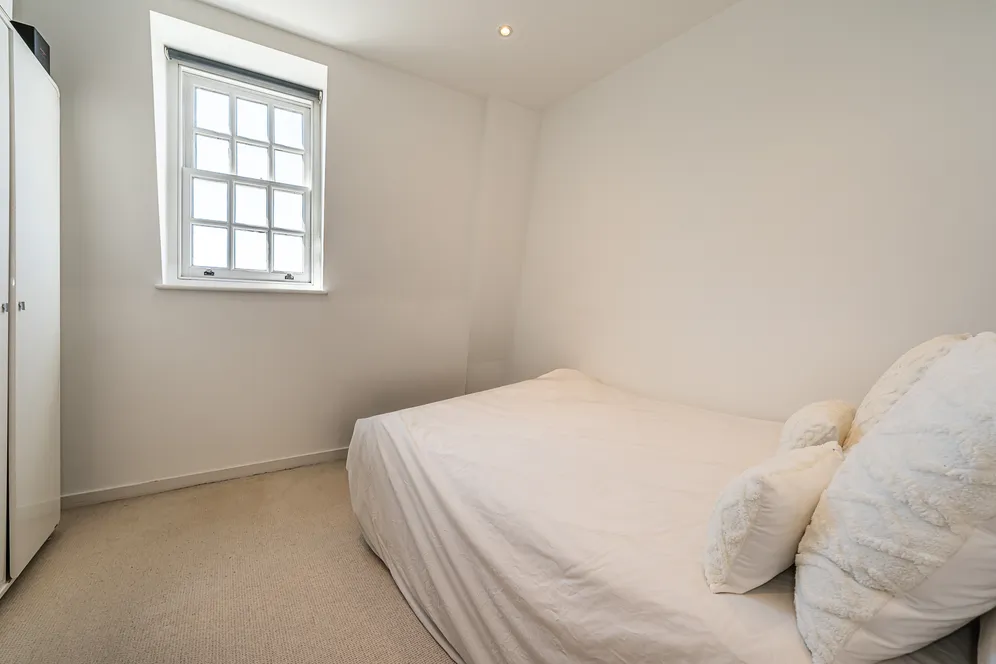 Wingate Square, London, SW4 photo 7