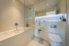 Wingate Square, London, SW4 photo 8