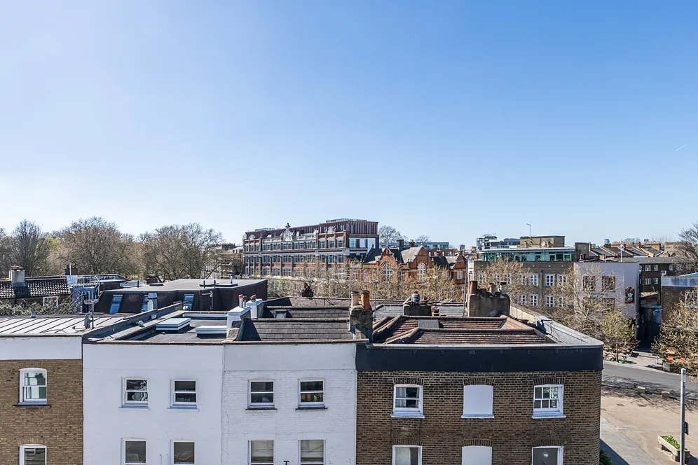 Wingate Square, London, SW4 photo 13