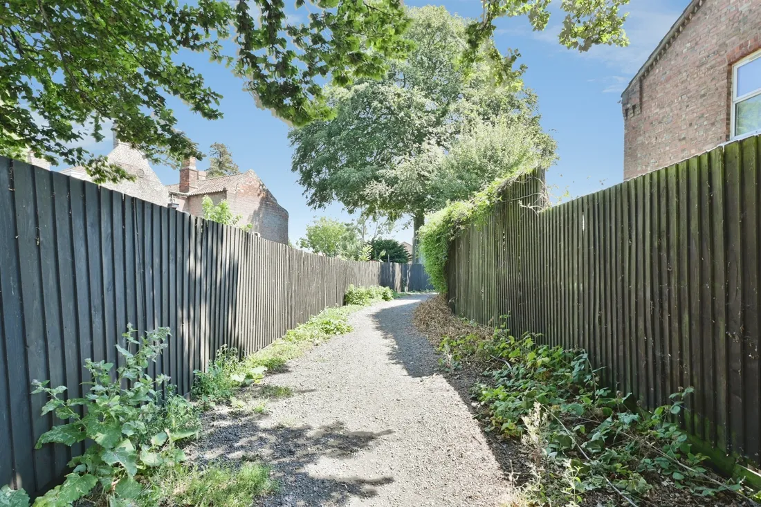 Property photo 12