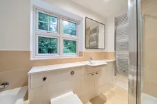 Colnhurst Road, Watford, WD17 photo 9