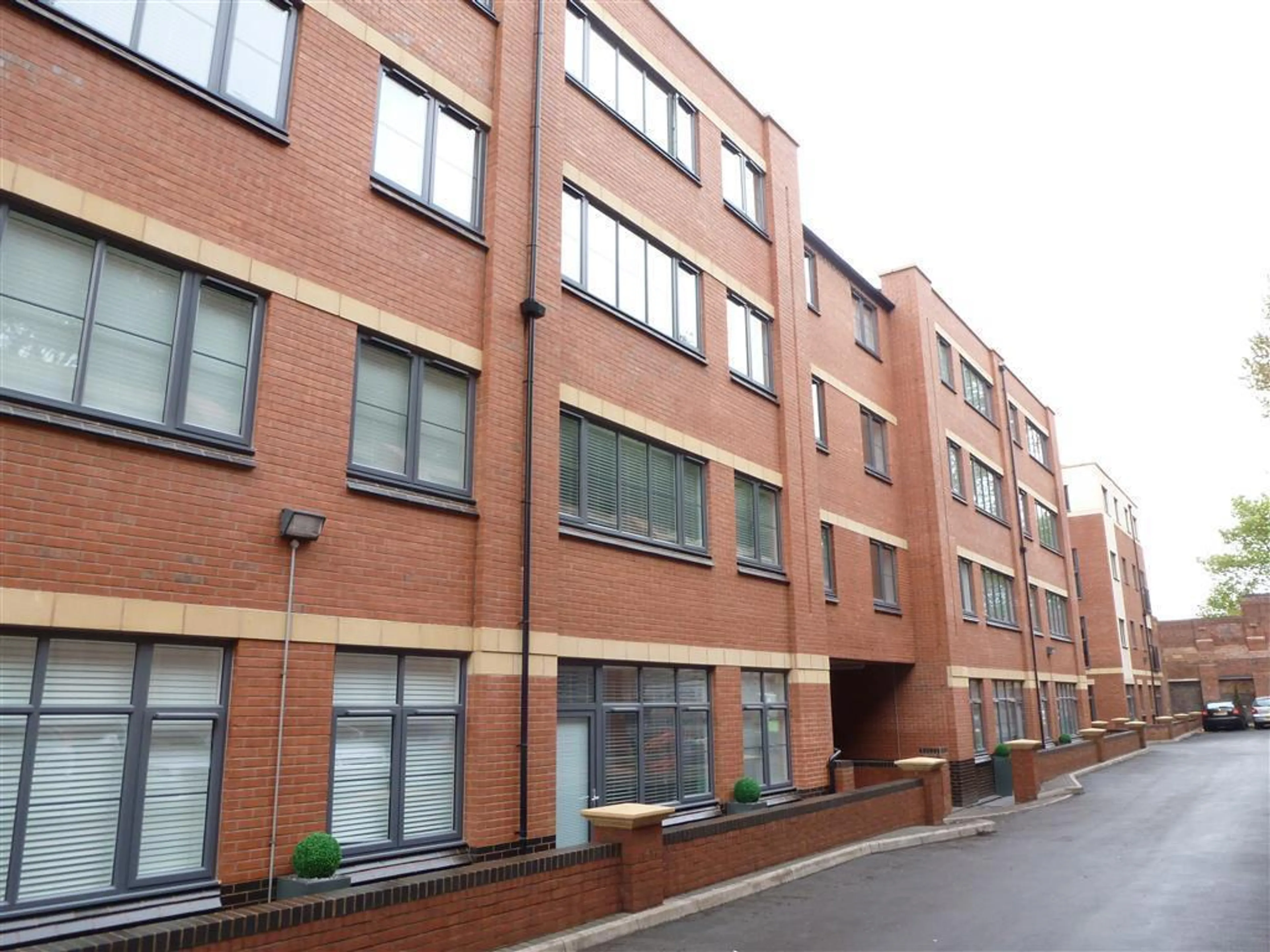 Property photo 0