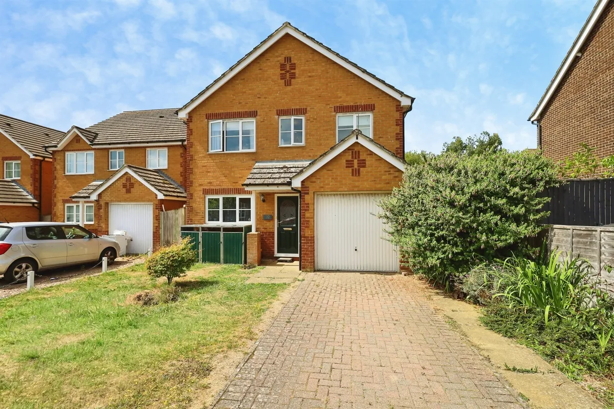 The Thatchings, Polegate