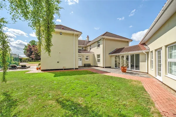 The Green, Rougham, IP30 photo 32