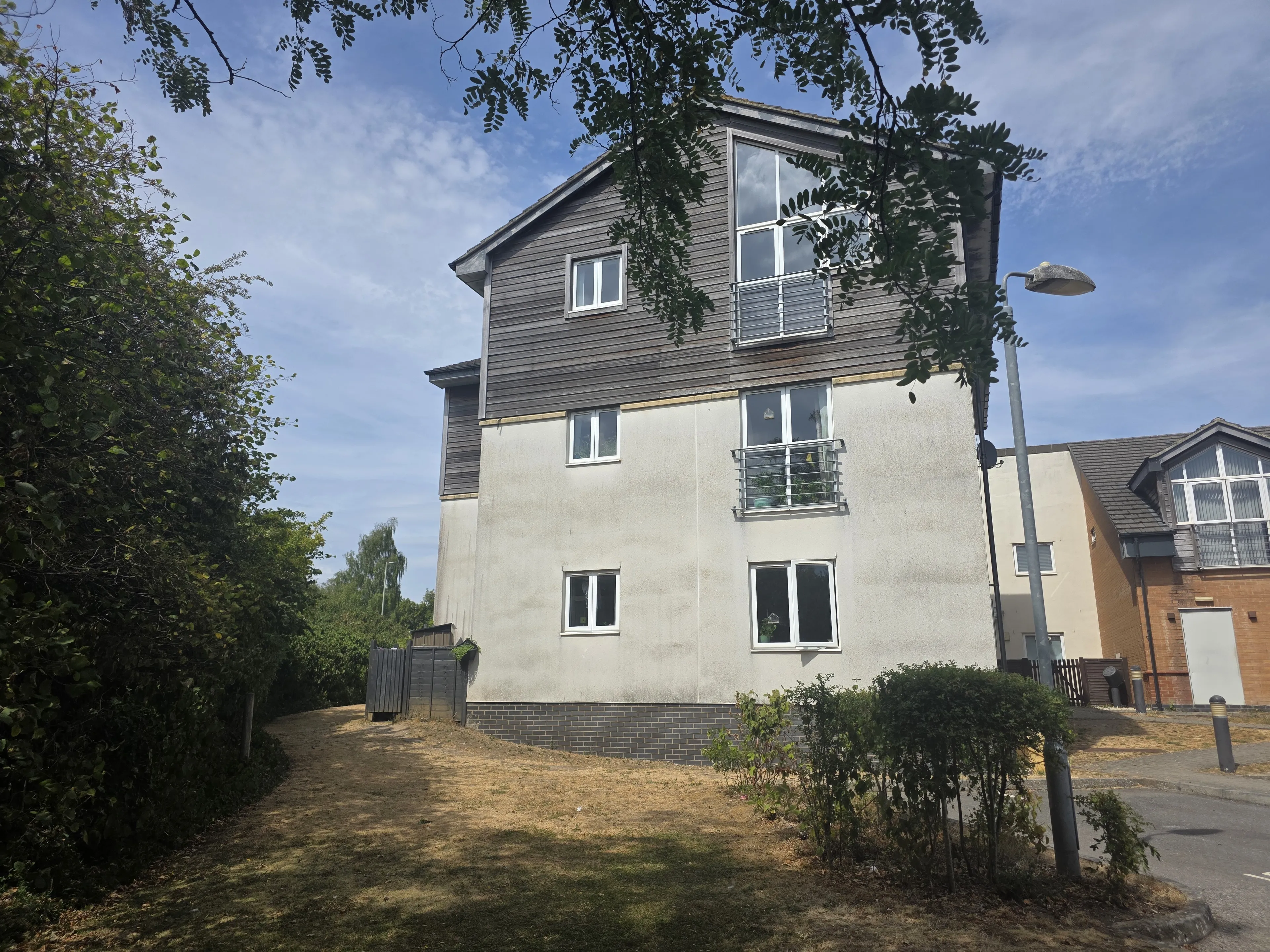 Property photo 0