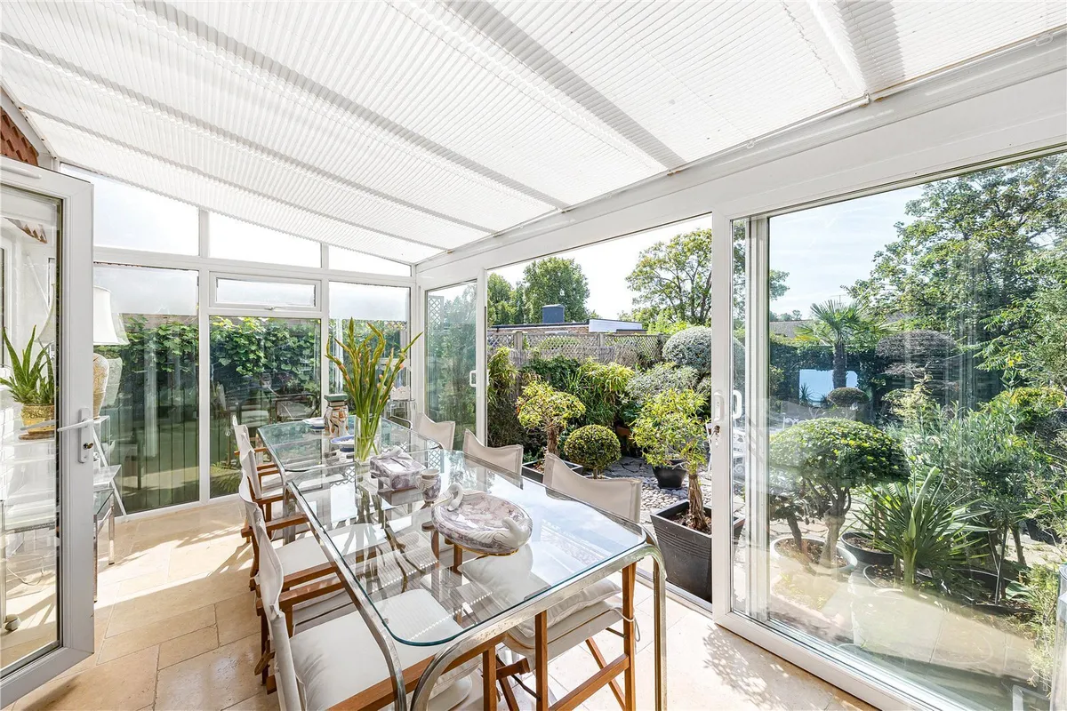 Milton Close, Henley-on-Thames, Oxfordshire, RG9