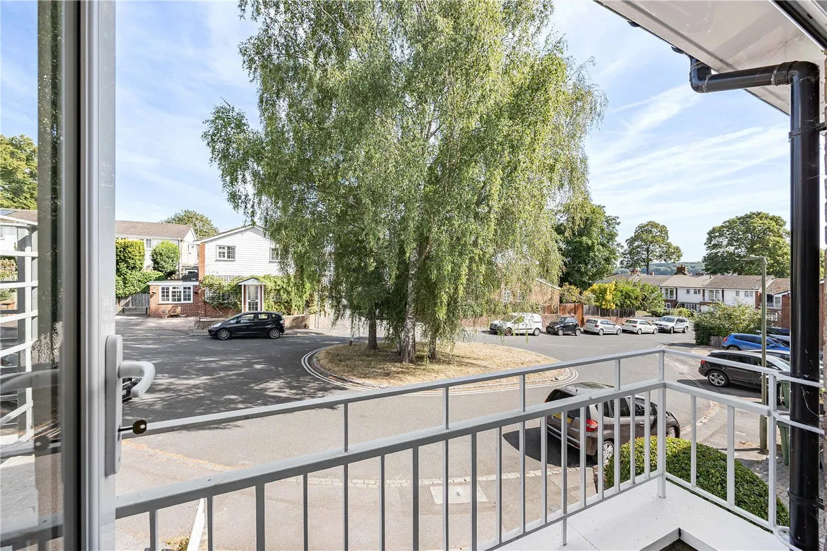Milton Close, Henley-on-Thames, Oxfordshire, RG9