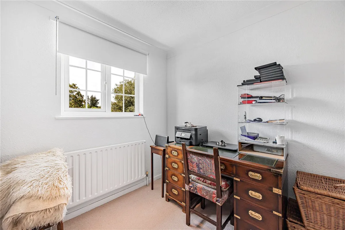 Milton Close, Henley-on-Thames, Oxfordshire, RG9