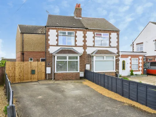 Broadway, Yaxley, Peterboroughphoto