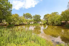 Deanland Wood Park, Golden Cross, Hailsham