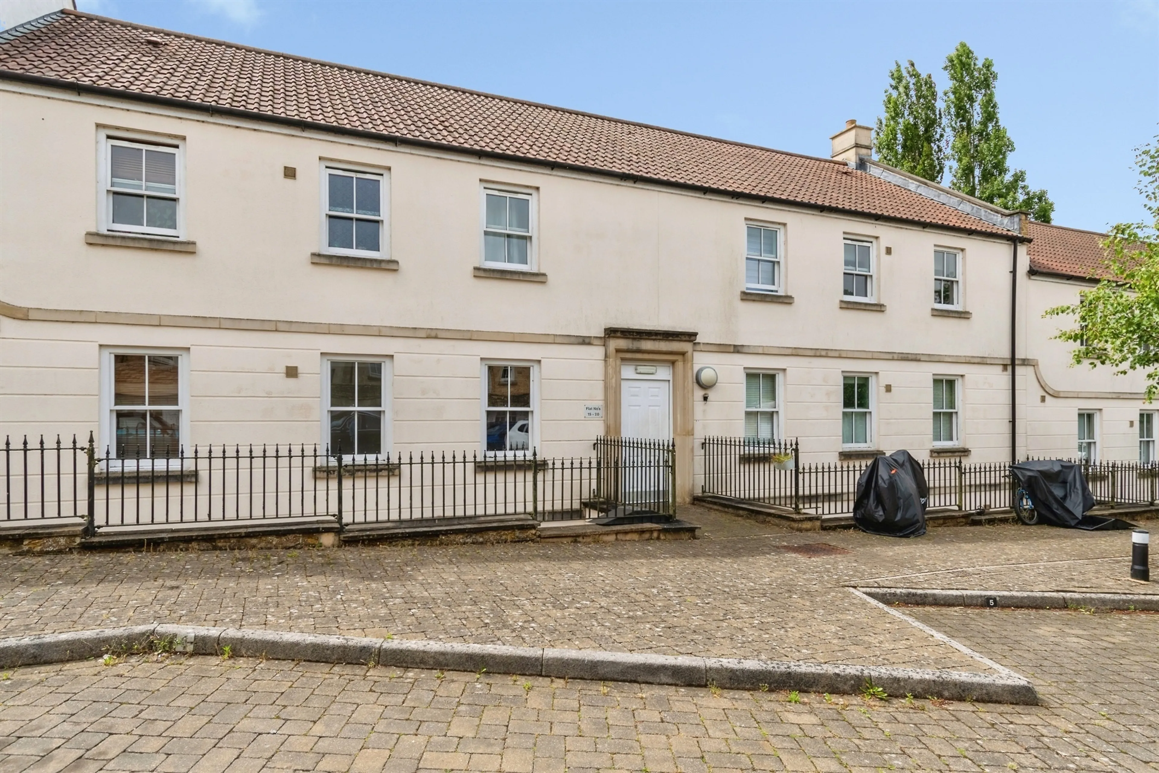 Property at Eveleigh Avenue, Bath