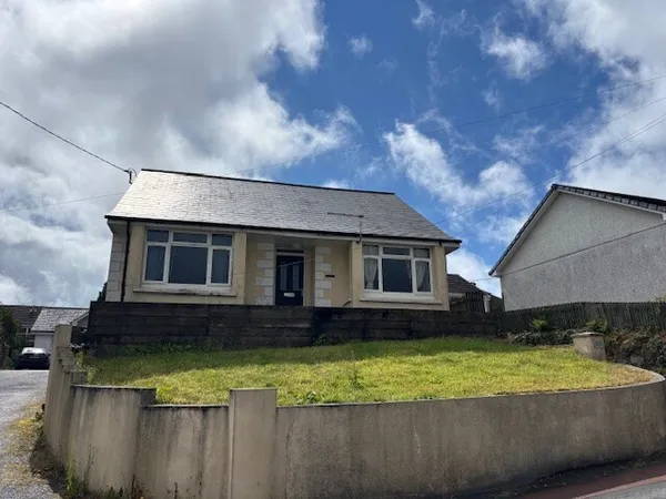 Hallaze Road, Penwithick