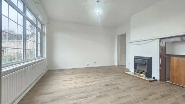 Frinsted Road, Erith, DA8