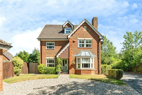 Puffin Close, Basingstoke, Hampshire,...