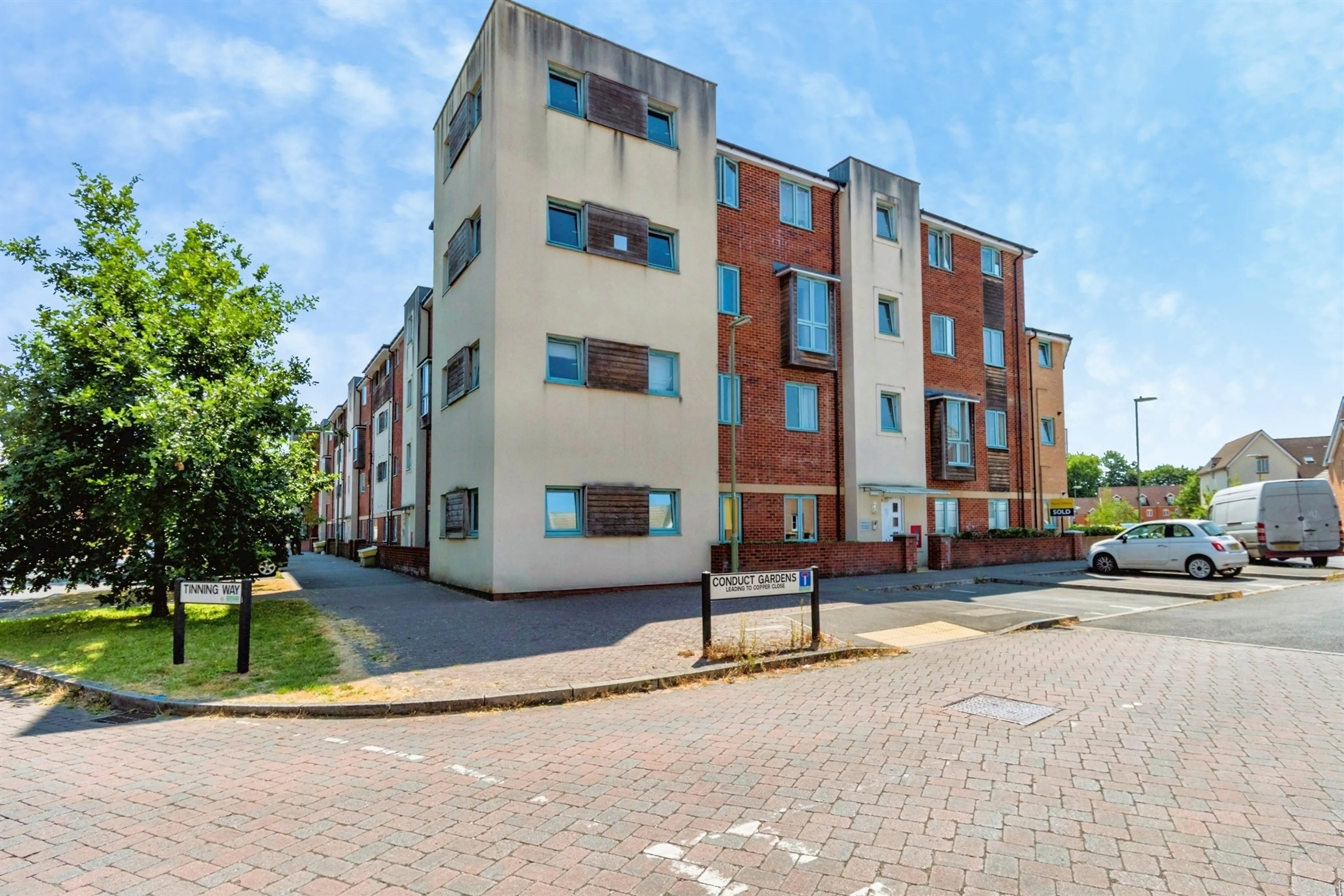 Property photo 0