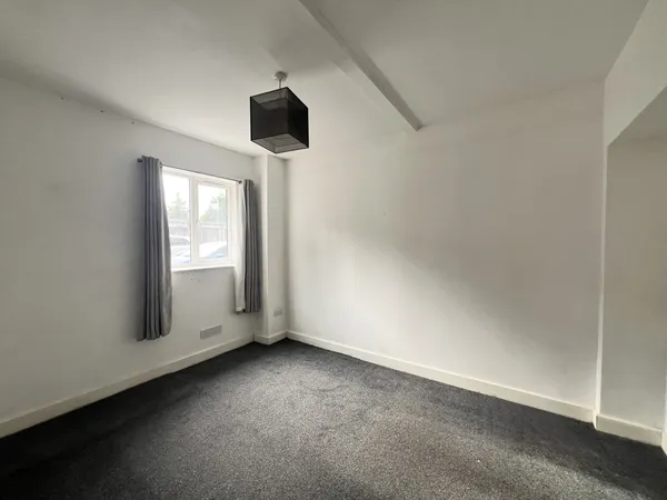 Thanet Street, Clay Cross S44