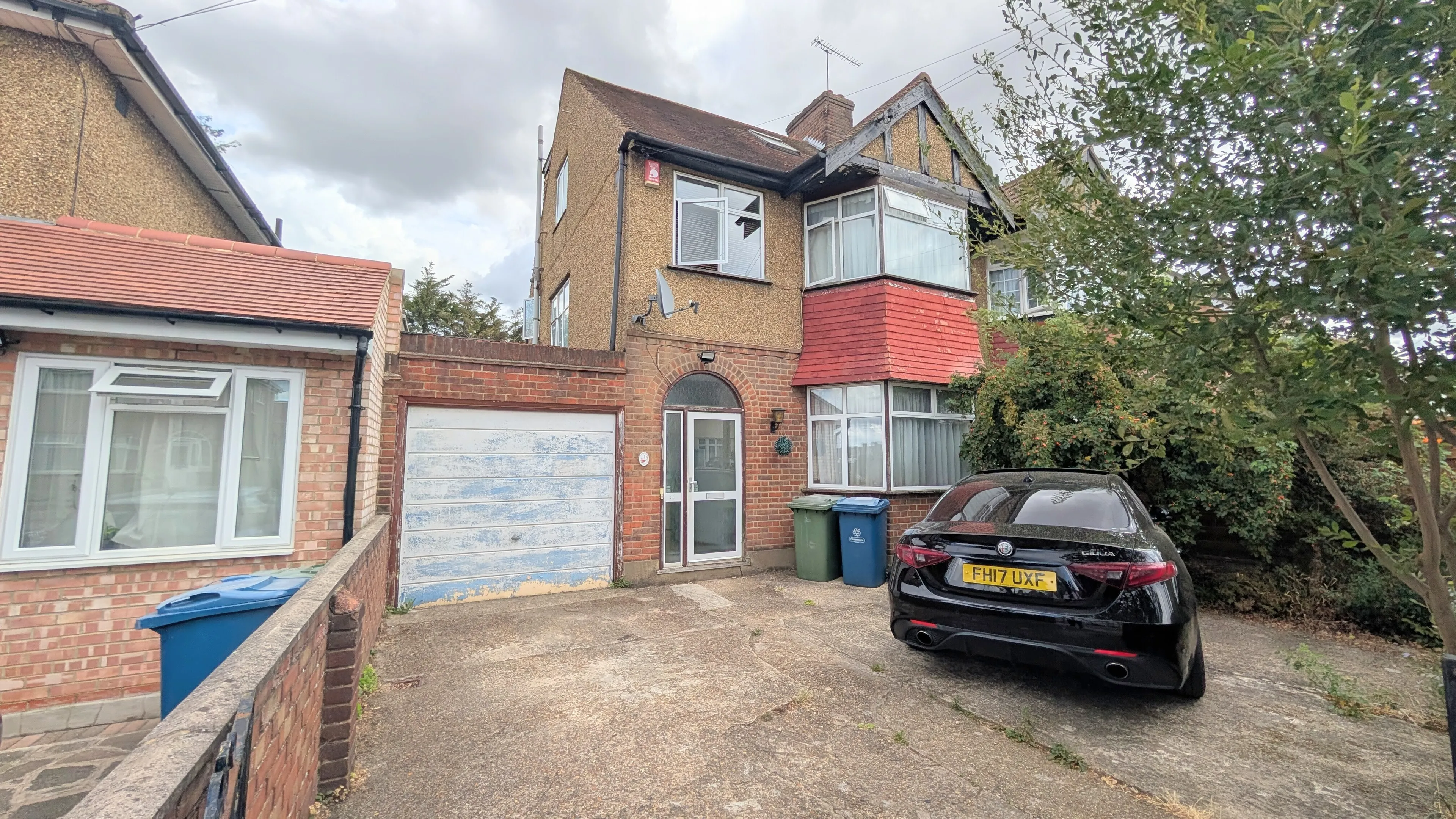 Property photo 0