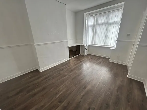 Middleton Road, L7 0JL