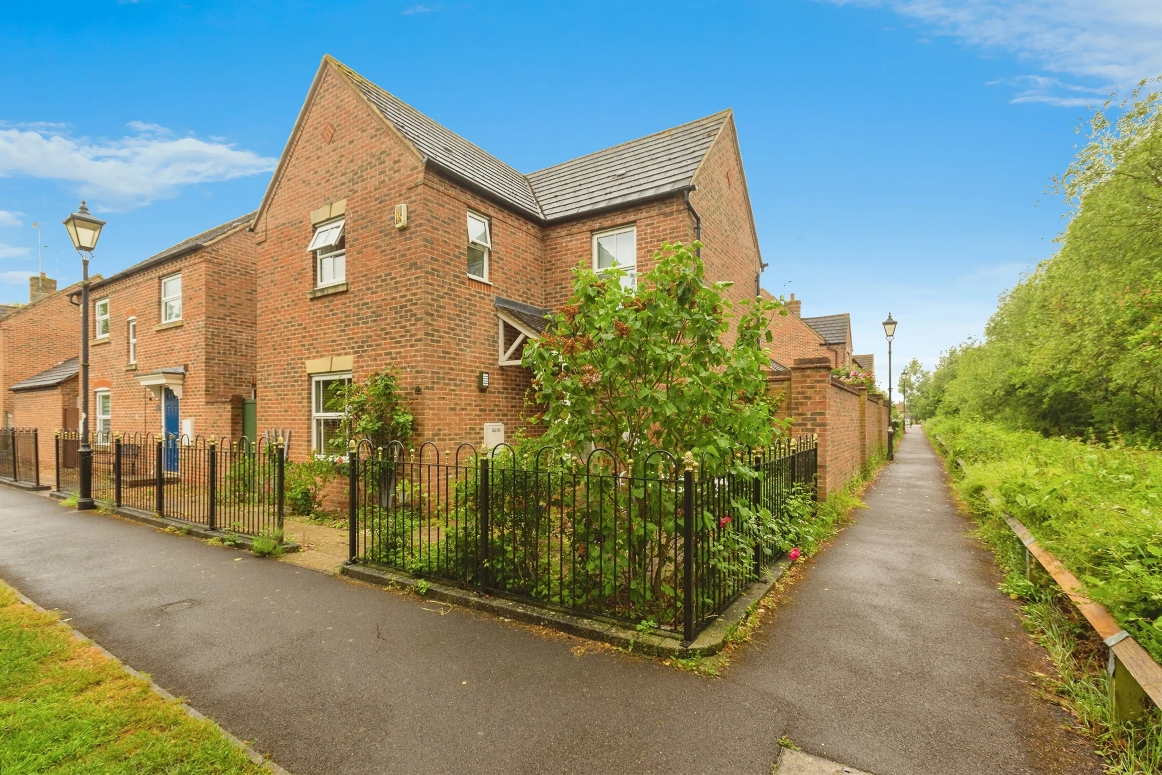 Property photo 0