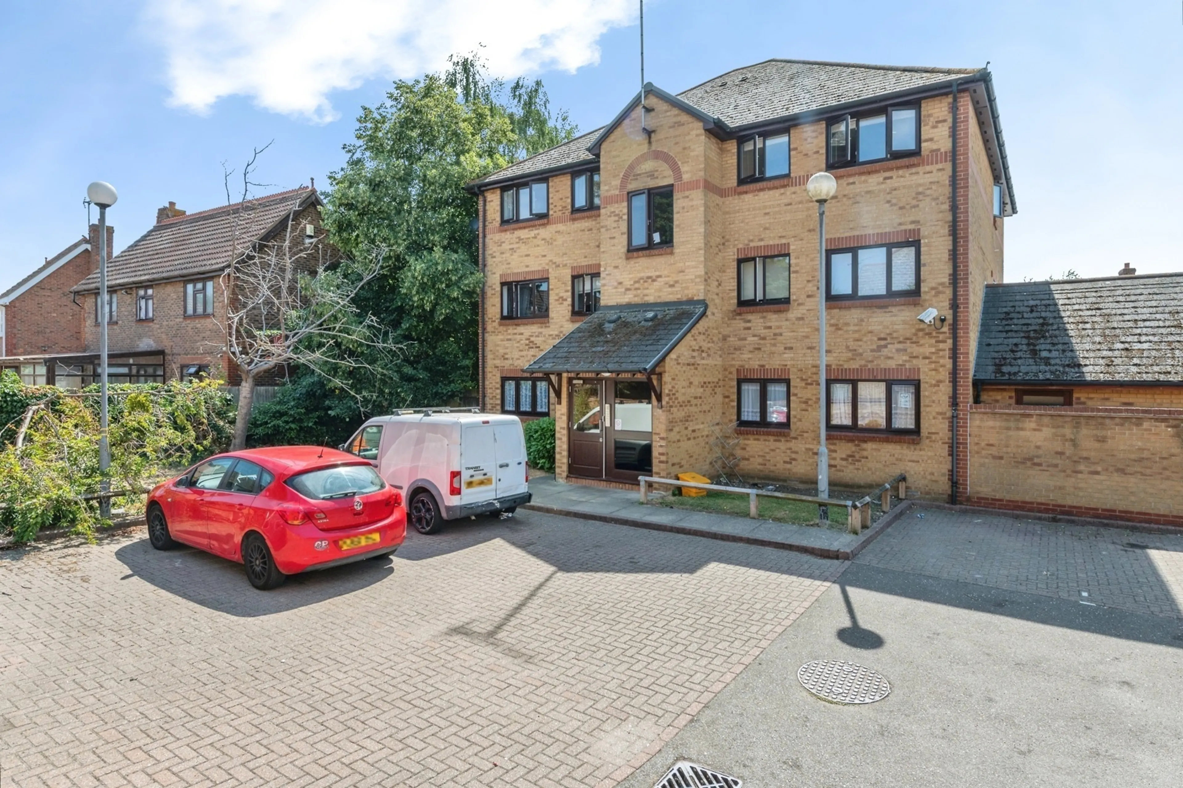 Property photo 0
