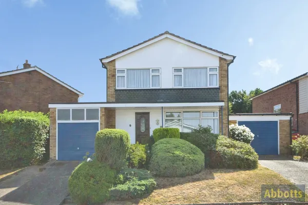 Burrows Way, Rayleigh, Essex, SS6